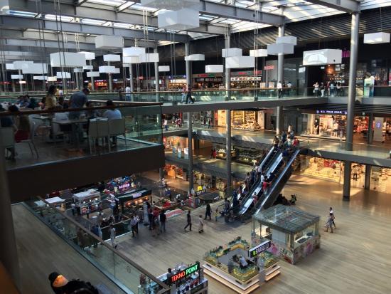 Centro Commerciale Pelican Mall AVM